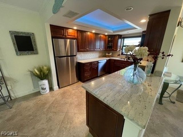 4525 Country Club BLVD 112, Cape Coral, FL 33904