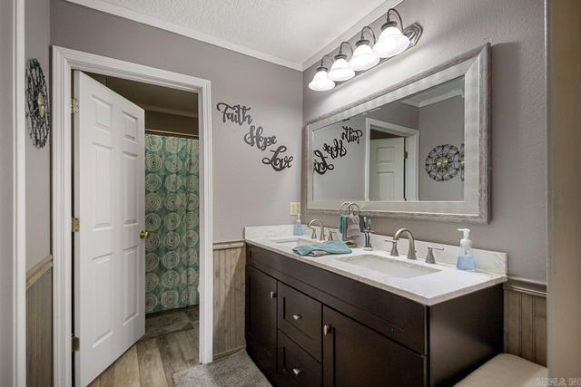 2925 E Snow Lane, Alexander, AR 72002