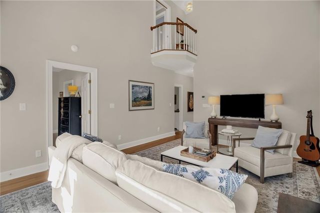 130 Sunset Circle 104, Greensboro, NC 27408