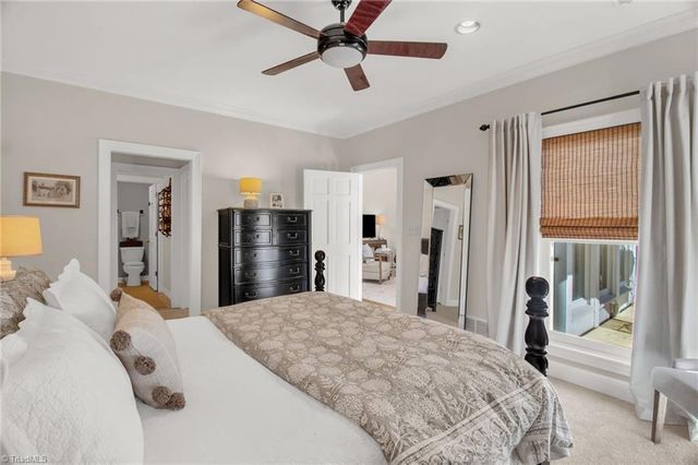 130 Sunset Circle 104, Greensboro, NC 27408