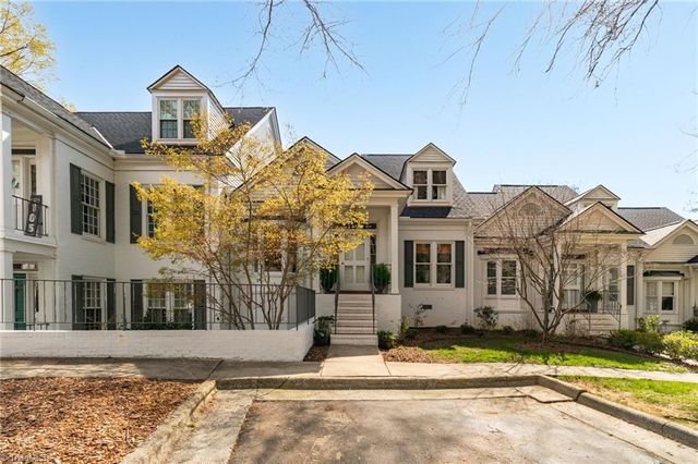 130 Sunset Circle 104, Greensboro, NC 27408