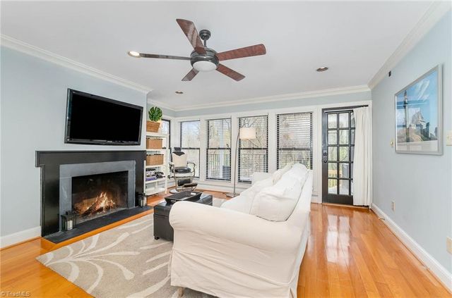 130 Sunset Circle 104, Greensboro, NC 27408