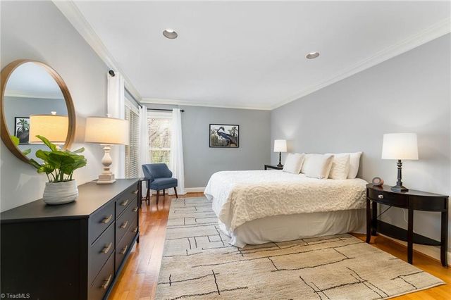 130 Sunset Circle 104, Greensboro, NC 27408