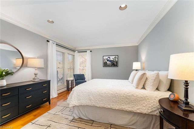 130 Sunset Circle 104, Greensboro, NC 27408