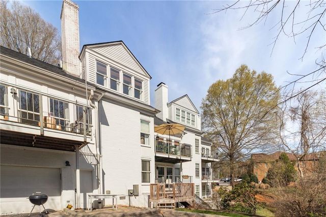 130 Sunset Circle 104, Greensboro, NC 27408