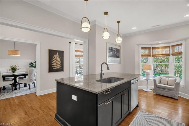 130 Sunset Circle 104, Greensboro, NC 27408