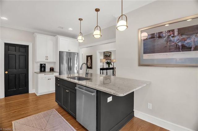 130 Sunset Circle 104, Greensboro, NC 27408