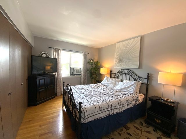 7854 S South Shore Drive 405, Chicago, IL 60649