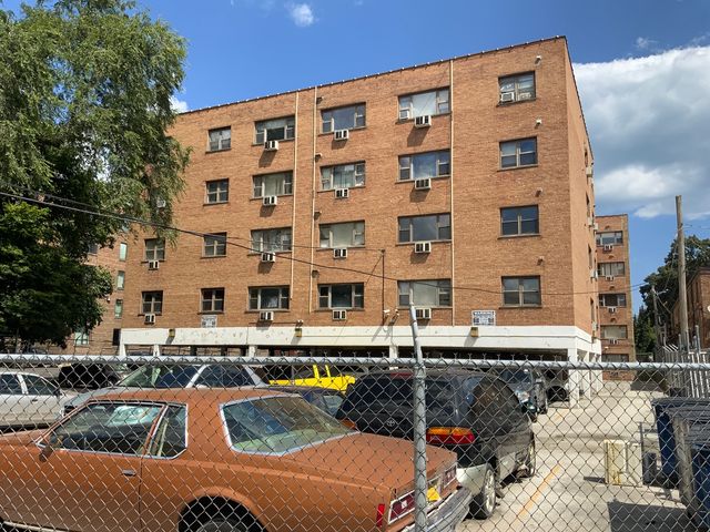 7854 S South Shore Drive 405, Chicago, IL 60649