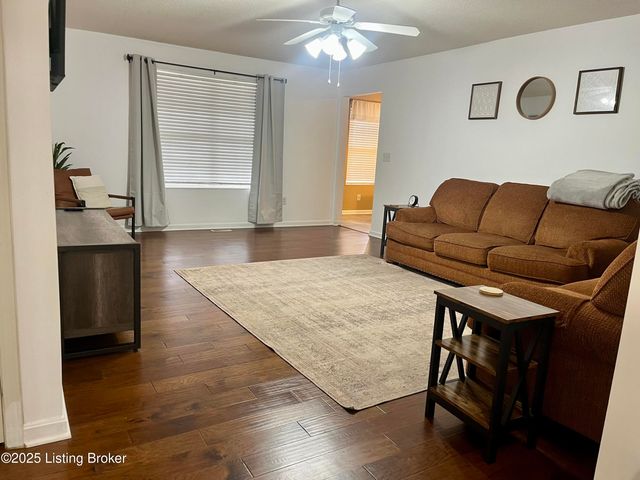 1244 Eastern St, Elizabethtown, KY 42701