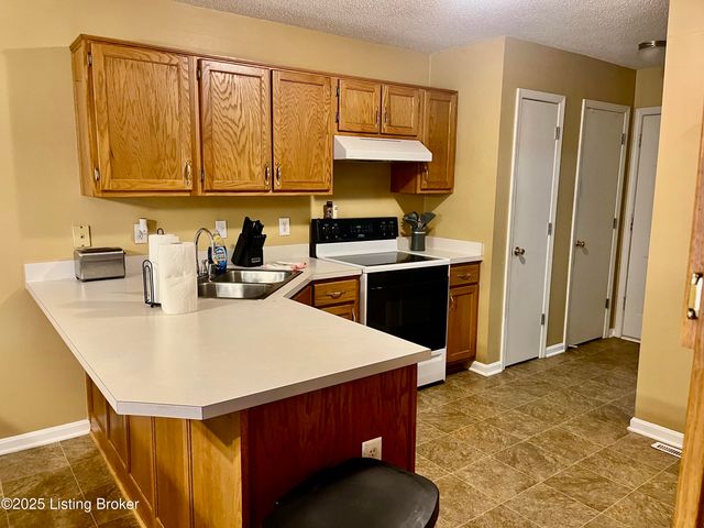 1244 Eastern St, Elizabethtown, KY 42701