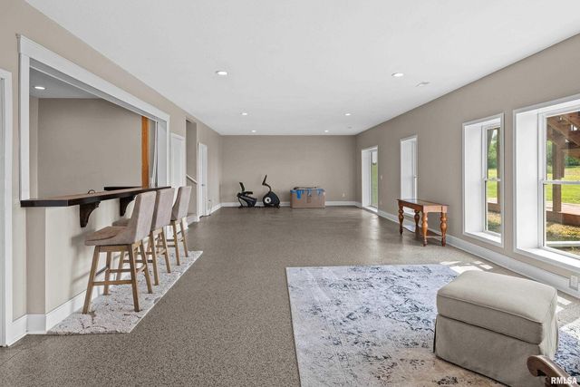 1335 N UTAH Avenue, Davenport, IA 52804