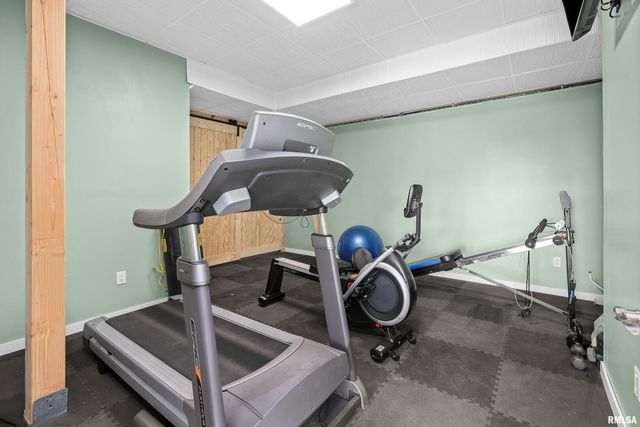 1335 N UTAH Avenue, Davenport, IA 52804