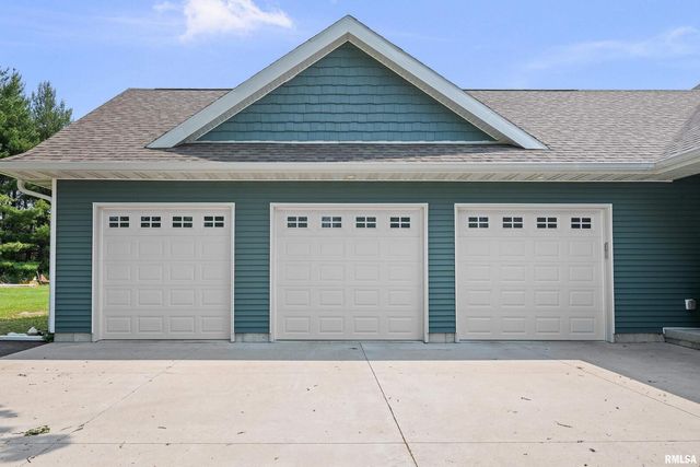 1335 N UTAH Avenue, Davenport, IA 52804