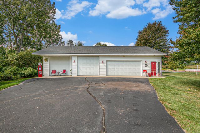 9293 76th Avenue, Blendon Twp, MI 49426