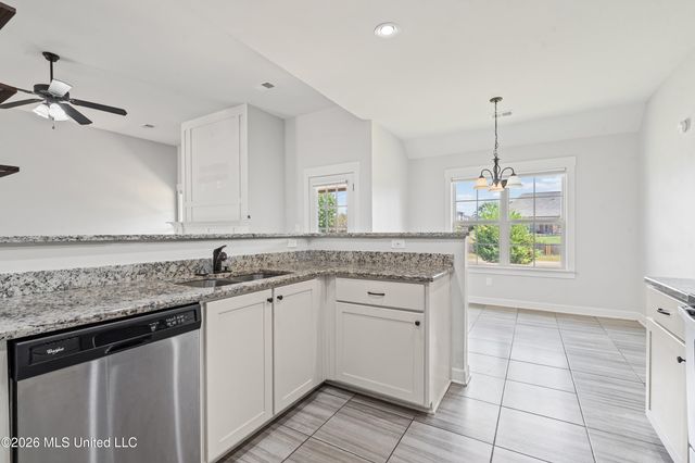 3510 Champion Hills Drive, Southaven, MS 38672