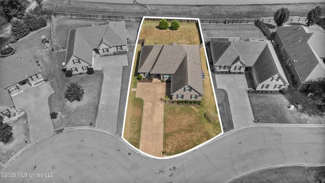 3510 Champion Hills Drive, Southaven, MS 38672