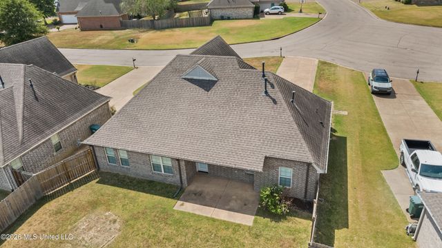 3510 Champion Hills Drive, Southaven, MS 38672