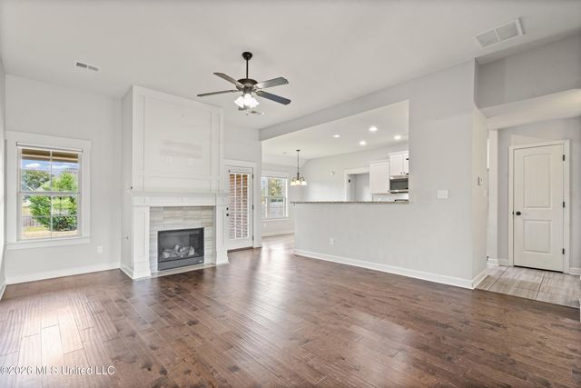 3510 Champion Hills Drive, Southaven, MS 38672