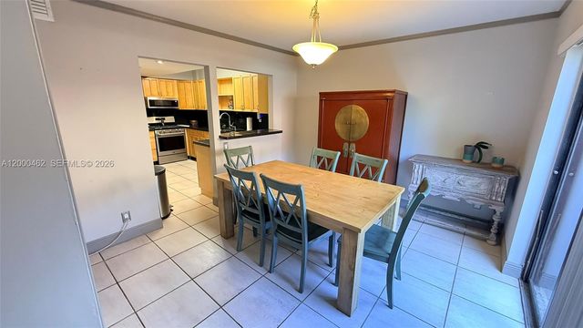 6621 SW 116th Pl A2, Miami, FL 33173