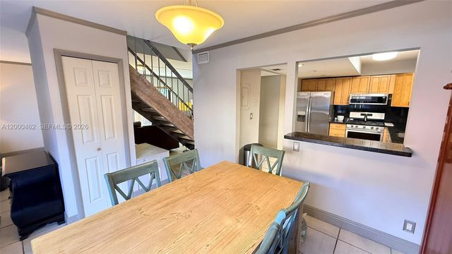 6621 SW 116th Pl A2, Miami, FL 33173