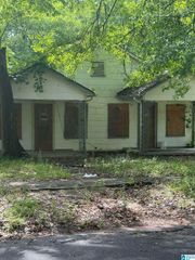 310 S MAIN AVENUE, Sylacauga, AL 35150