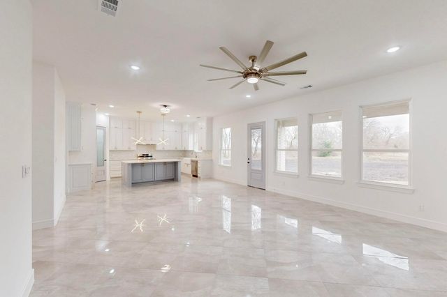 3533 County Road 1092, Celeste, TX 75423