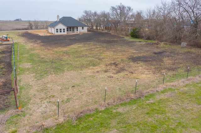 3533 County Road 1092, Celeste, TX 75423