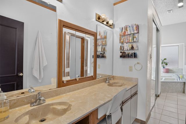 3651 Stresa Lane, Grand Prairie, TX 75052