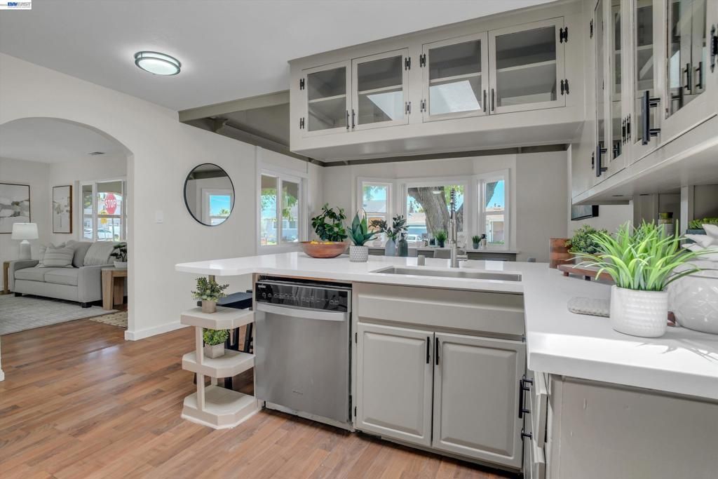 Image 16 of property listing at 16188 Yale Ave, San Lorenzo, CA 94580