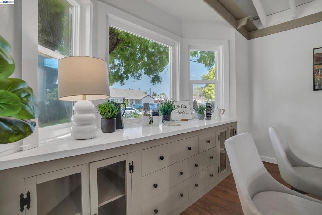 Image 18 of property listing at 16188 Yale Ave, San Lorenzo, CA 94580