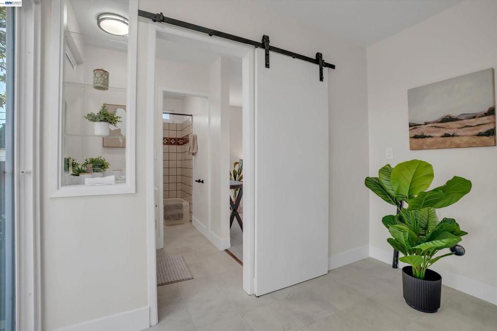 Image 27 of property listing at 16188 Yale Ave, San Lorenzo, CA 94580