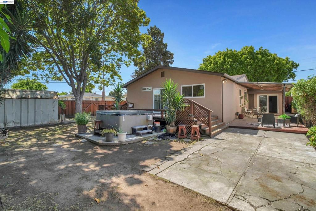 Image 32 of property listing at 16188 Yale Ave, San Lorenzo, CA 94580