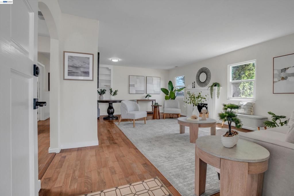 Image 7 of property listing at 16188 Yale Ave, San Lorenzo, CA 94580