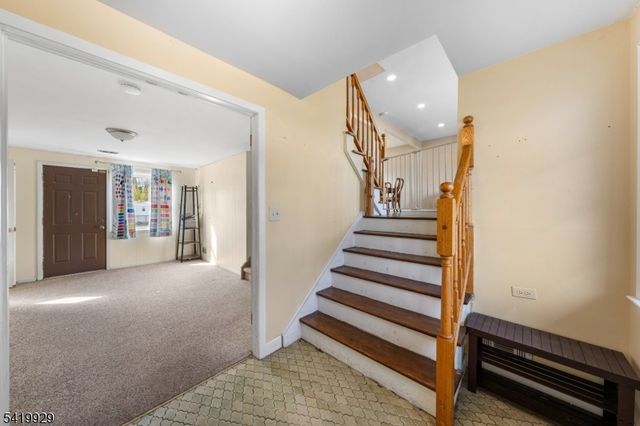 4 Estok Rd, Edison Twp., NJ 08817