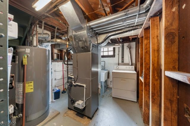 4 Estok Rd, Edison Twp., NJ 08817