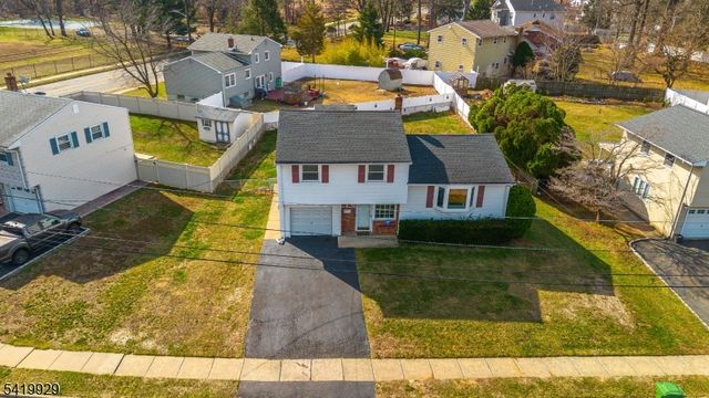 4 Estok Rd, Edison Twp., NJ 08817