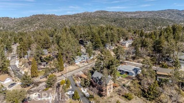 32455 Scandia, Running Springs, CA 92382