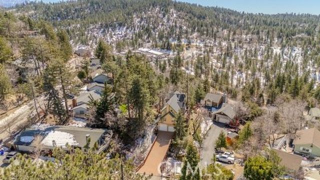 32455 Scandia, Running Springs, CA 92382