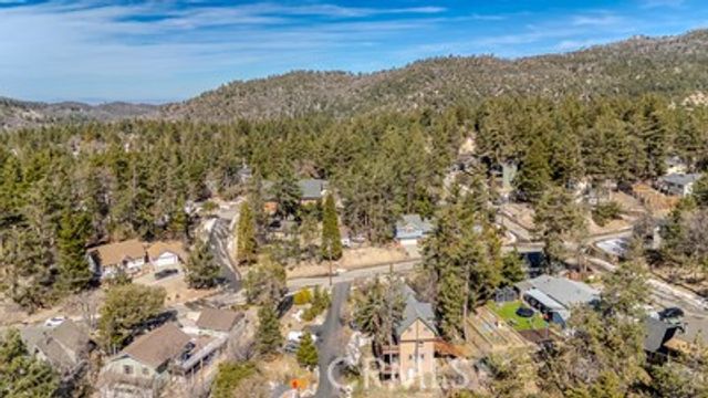 32455 Scandia, Running Springs, CA 92382