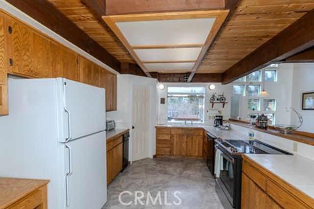 32455 Scandia, Running Springs, CA 92382