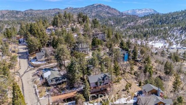 32455 Scandia, Running Springs, CA 92382