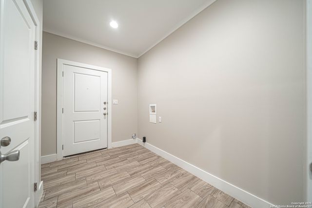 1420 Burleson, San Antonio, TX 78202