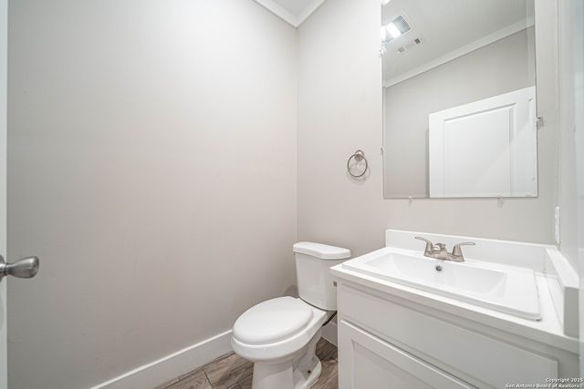 1420 Burleson, San Antonio, TX 78202