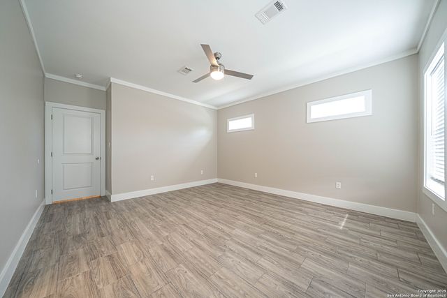 1420 Burleson, San Antonio, TX 78202