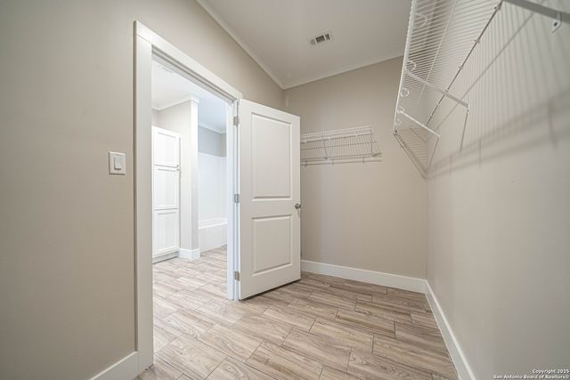 1420 Burleson, San Antonio, TX 78202