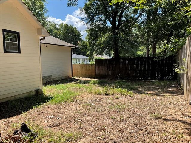 2992 Villa Esta Drive, Atlanta, GA 30341