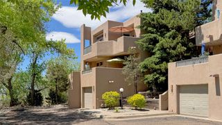 701 Viento Drive B, Santa Fe, NM 87501