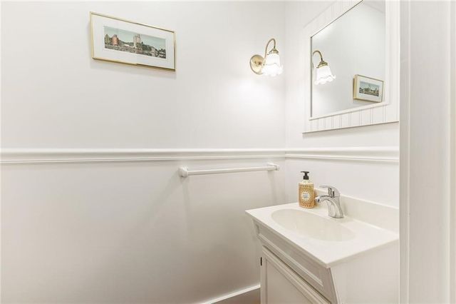 11 Maple Street, Pittsford, NY 14534