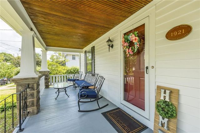 11 Maple Street, Pittsford, NY 14534